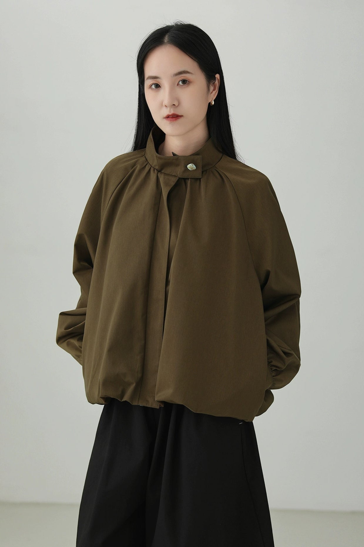 Stand collar gathered jacket B4274