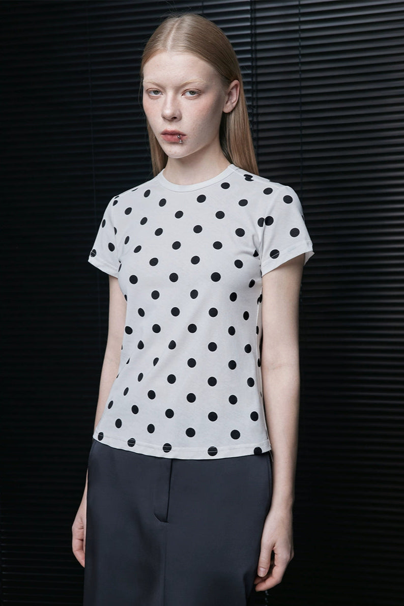 White polka dot short sleeve T-shirt B4055
