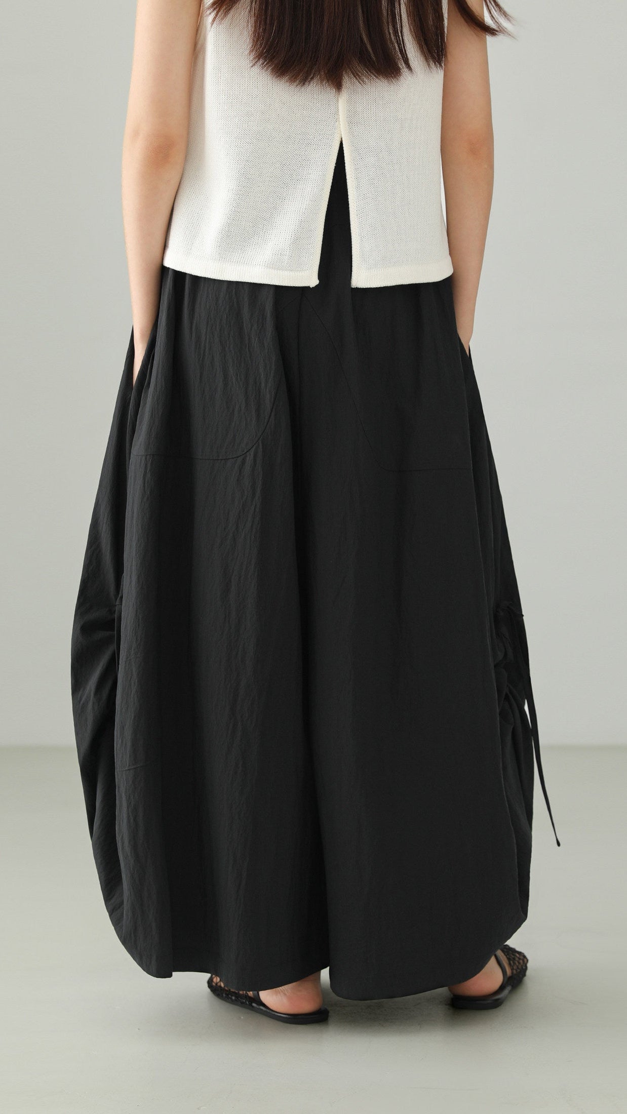 Black Art Silhouette Wide Skirt Pants B4761