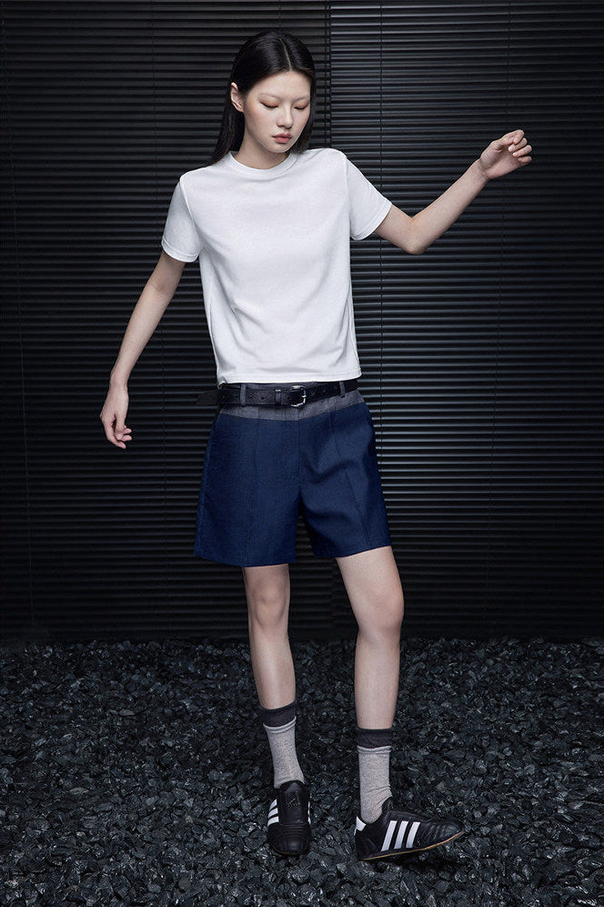 ホワイトクルーネックシンプルTシャツ　B4799