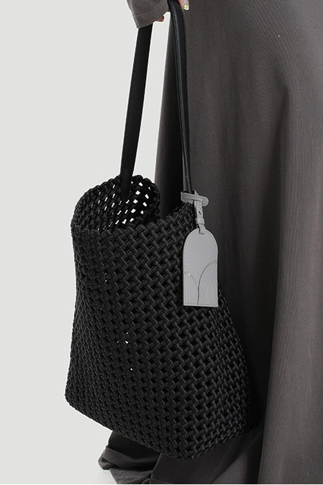 本革手編みシングルショルダーバケットバッグ　B4409