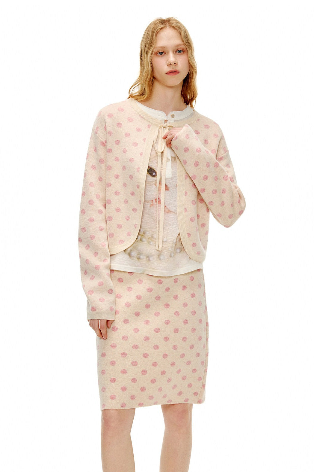 ピーチピンクジャガードドットカーディガン・スカート　B4596