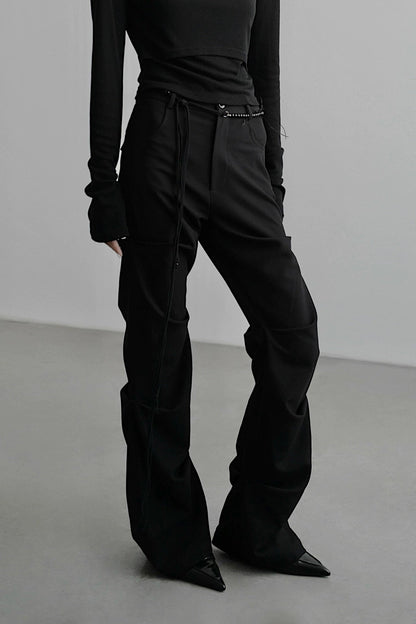 Pleated tapered pants B4349