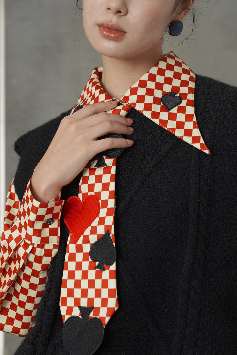 レトロチェック柄トランプ刺繡ラペルシャツ　B4582