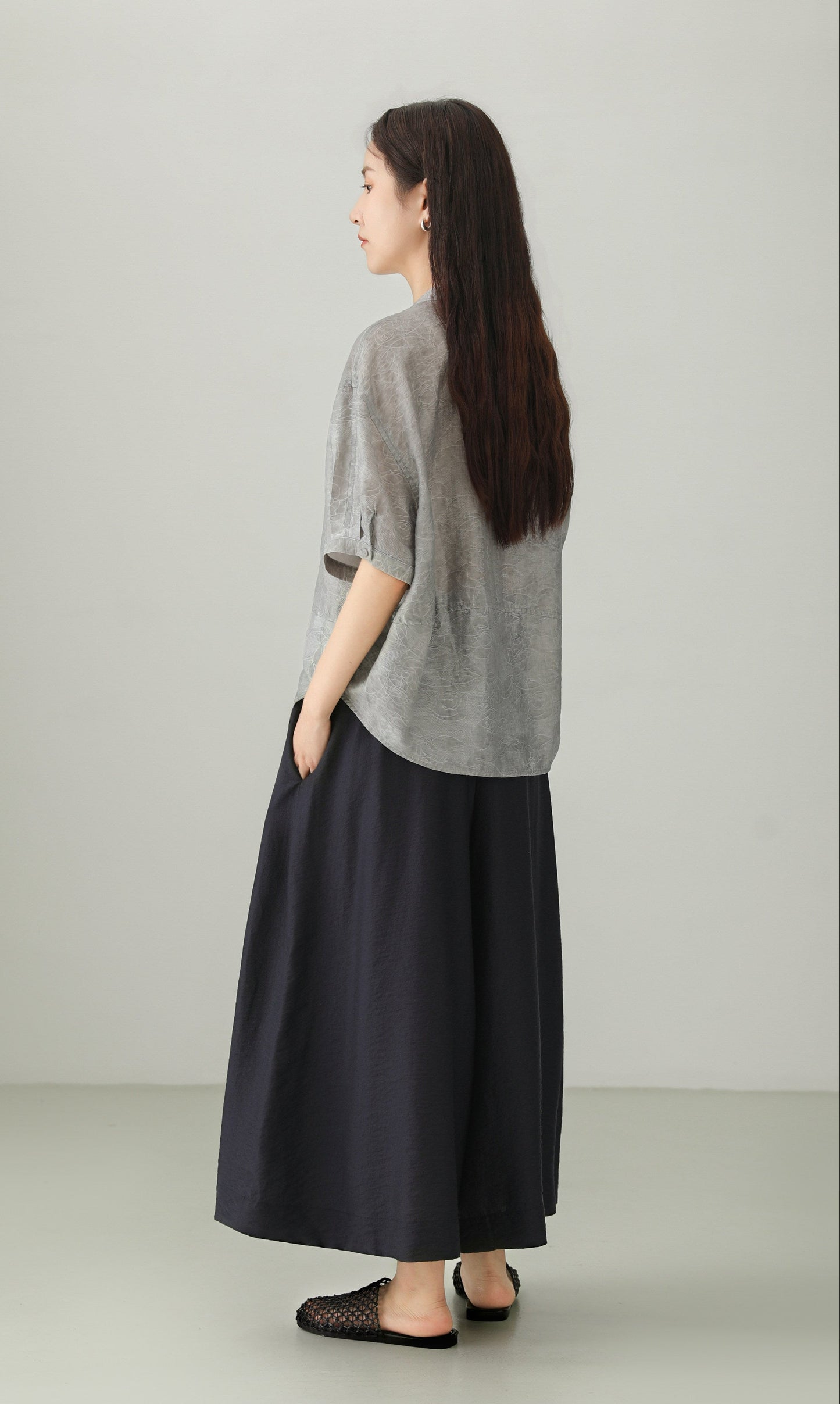 Art Style Tencel Blend Jacquard Blouse B4894