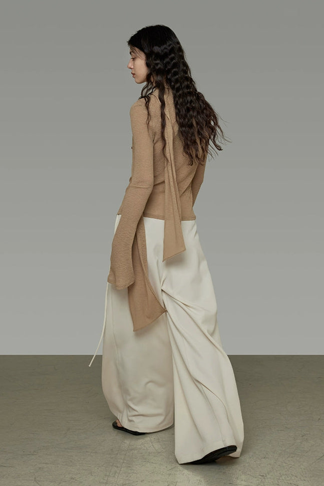 ストリーマーV ネックトップス　B4199