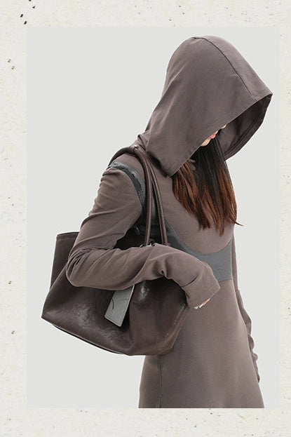 レザーニッチショルダーラージトートバッグ　B4412