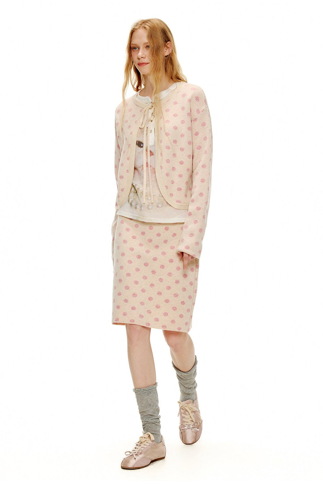 ピーチピンクジャガードドットカーディガン・スカート　B4596