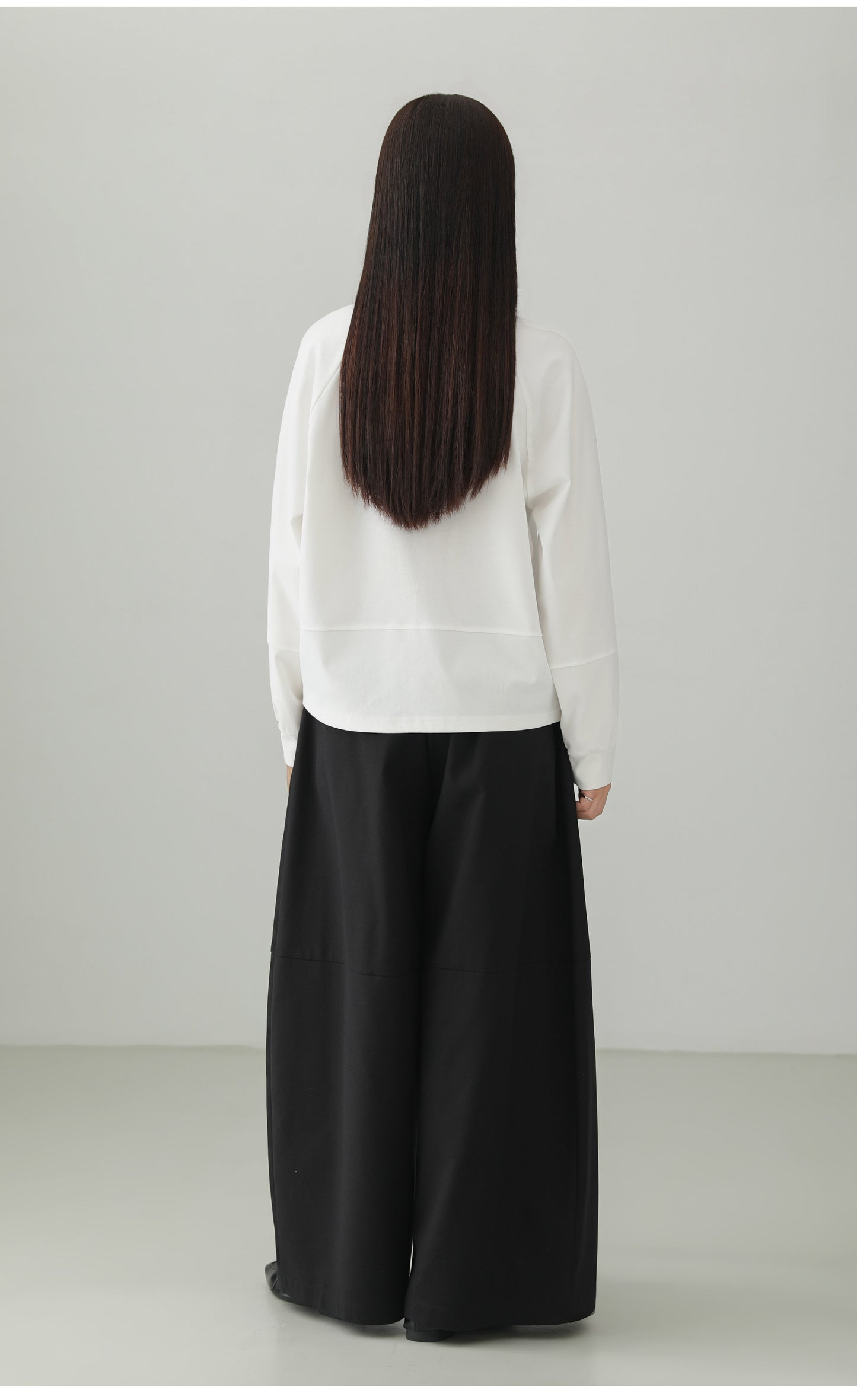 Cotton Stretch Minimal Loose Long Sleeve T-shirt B4727