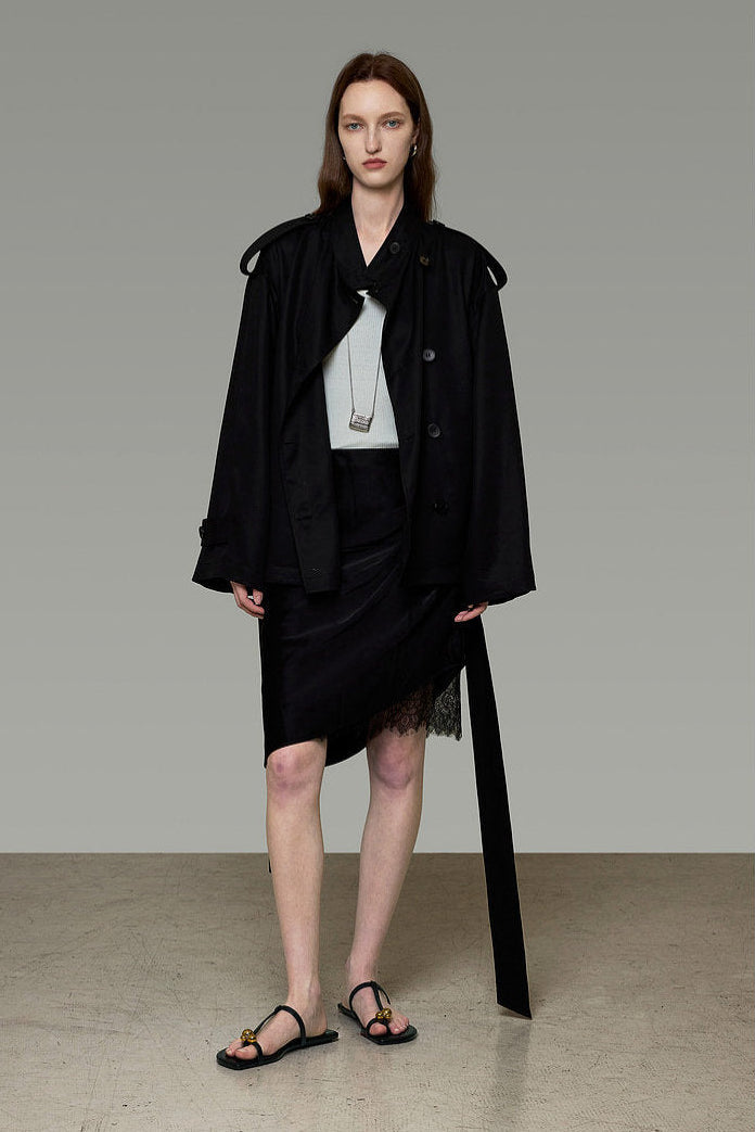 Black Short Double-Breasted Trench Coat B4911