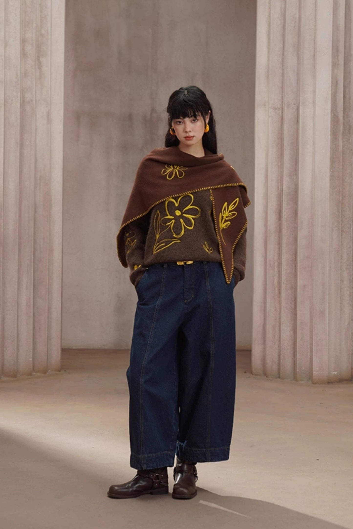 レトロブラウンフラワー刺繡セーター　B4456