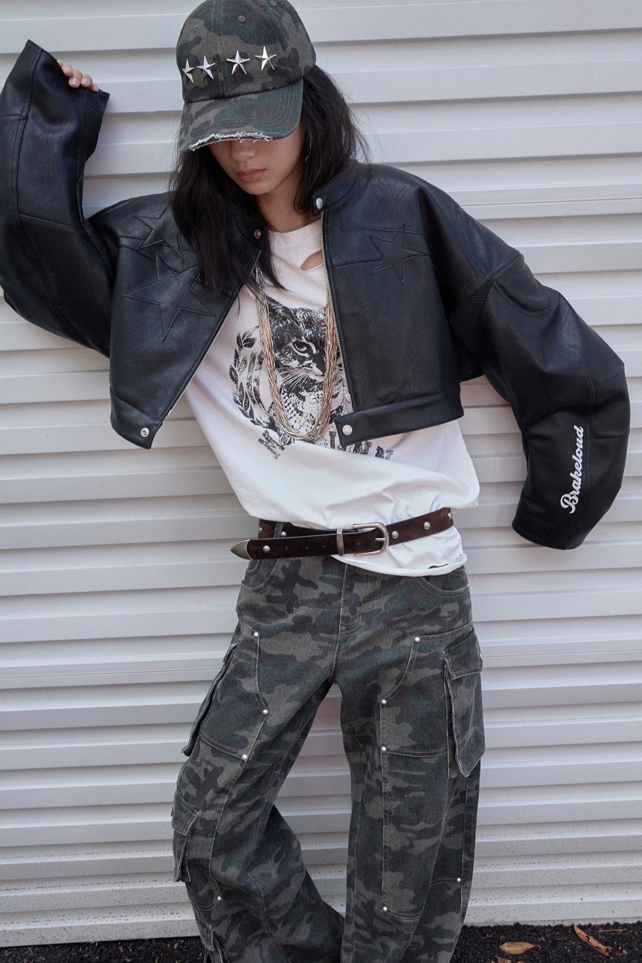 レタープリントフェイクレザーライダースクロップドジャケット　B4390