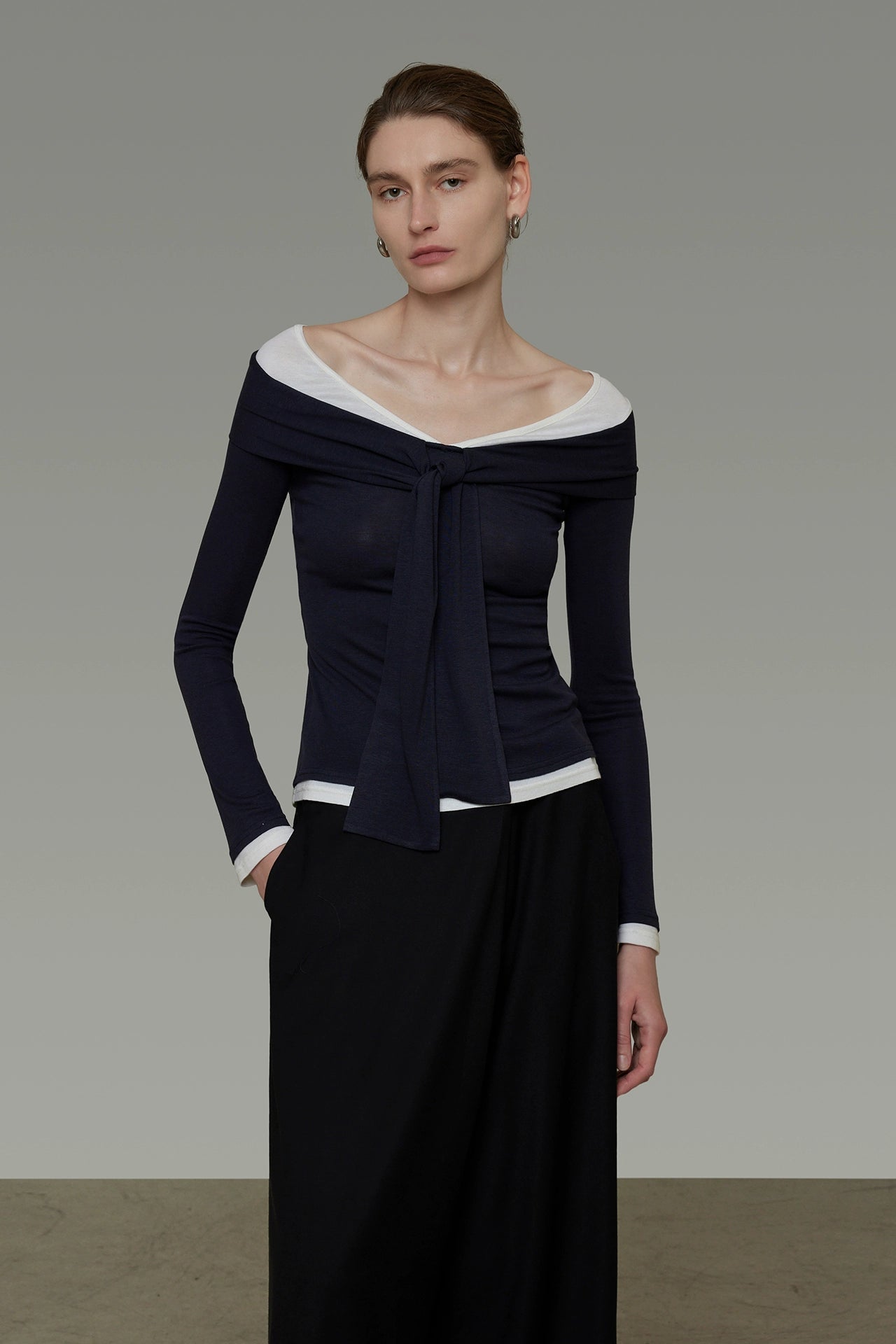 フェイクツーピースコントラストカラートップス　B4291