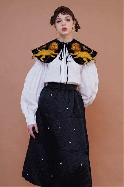 Venetian Guardian Leo Embroidered Faux Collar B4570