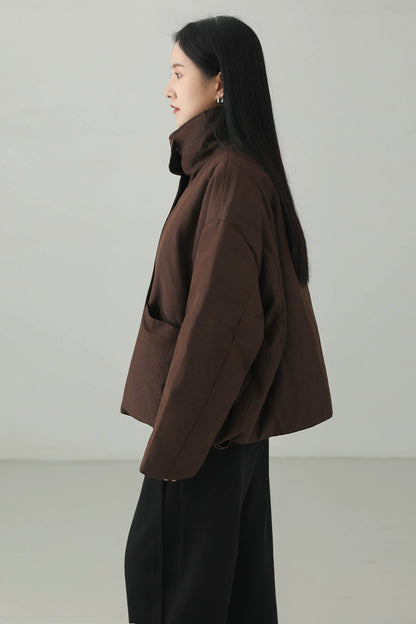 ミニマリストスタンドカラーダウンジャケット　B4533