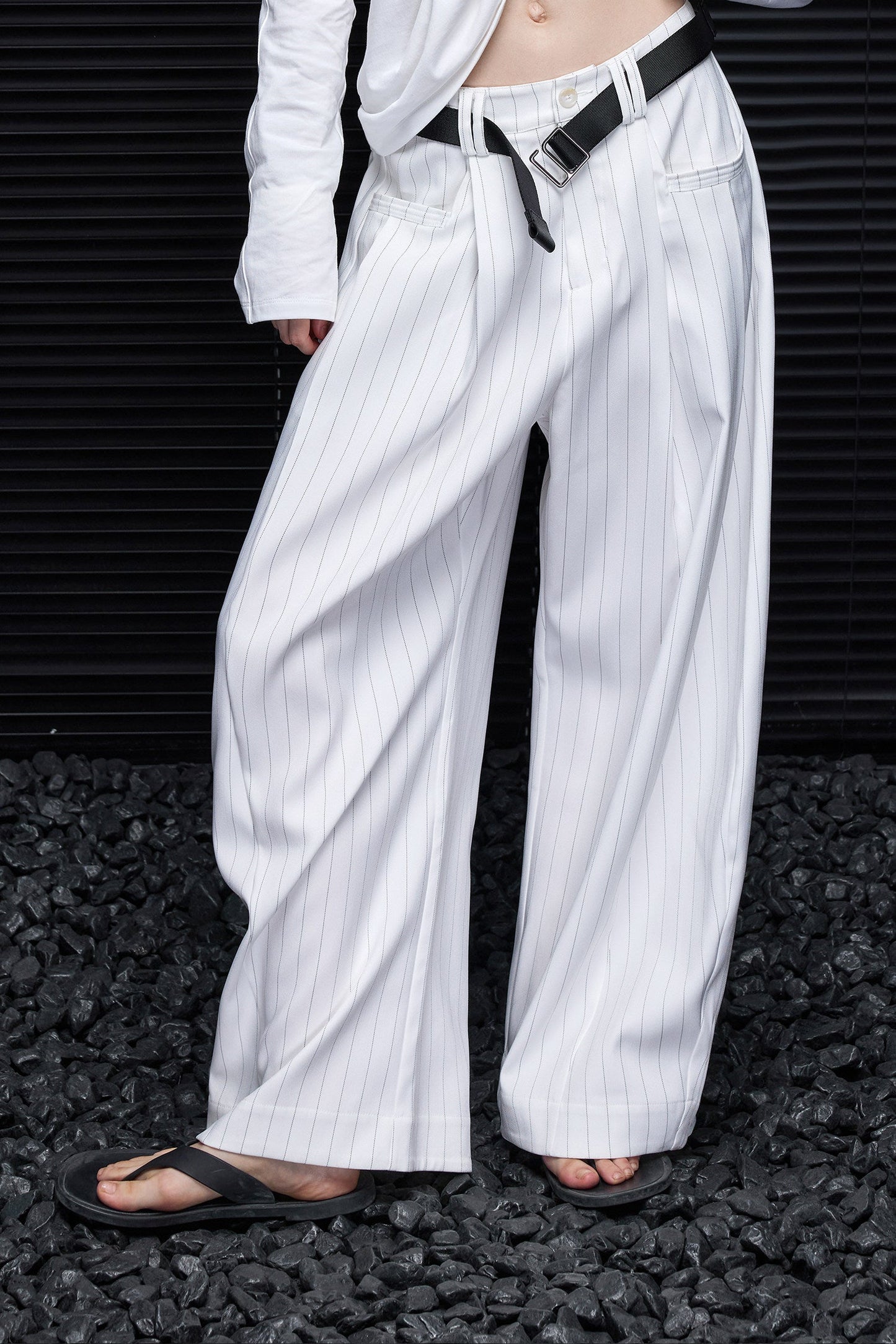White Stripe High-Waisted Wide-Leg Pants B4952