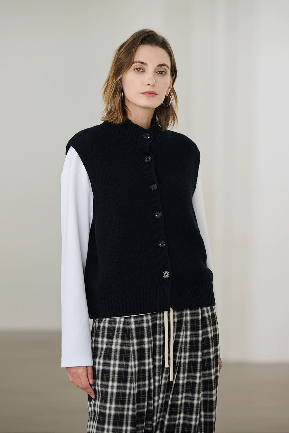 美利奴羊毛立領背心 B4484