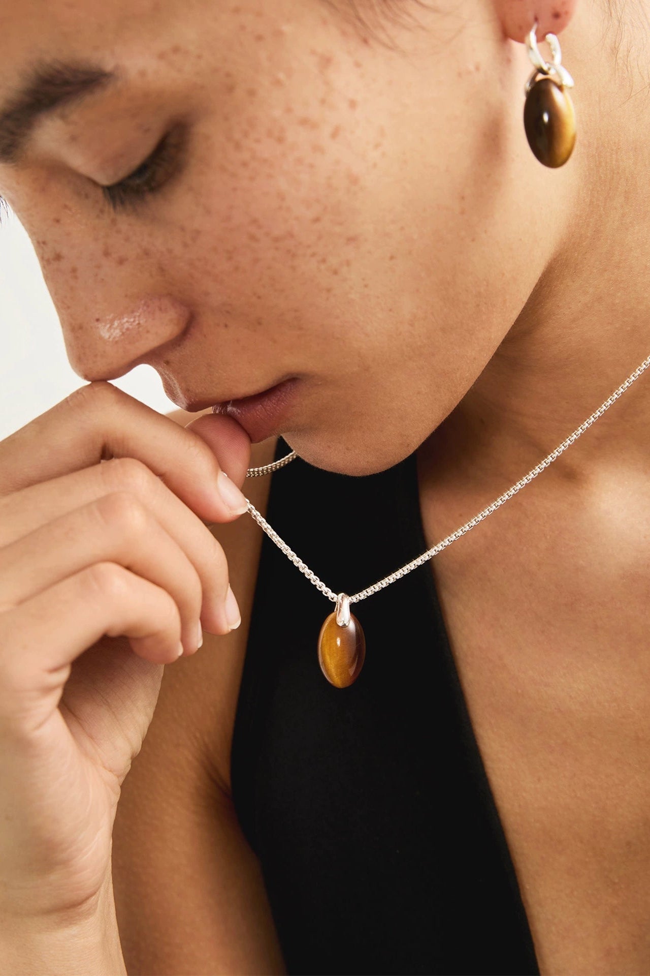 S925タイガーアイシングルビーズペンダントネックレス　B4282