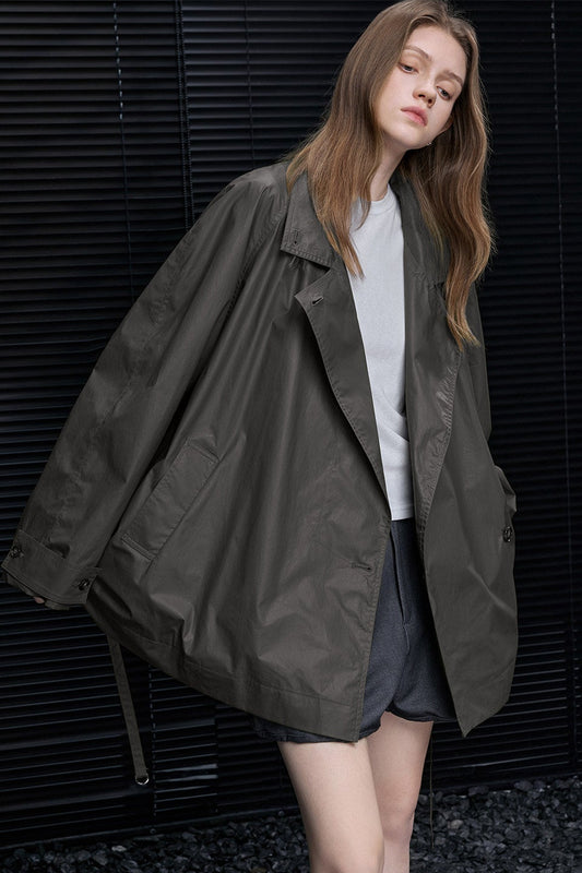 スタンドカラーラグランスリーブトレンチコート　B4623