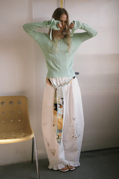 刺繡フリルルーズカーブブレードパンツ　B4600