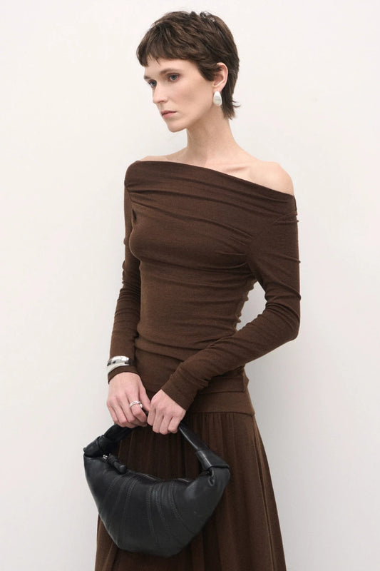 法式棕色針織一字肩T卹 B3411