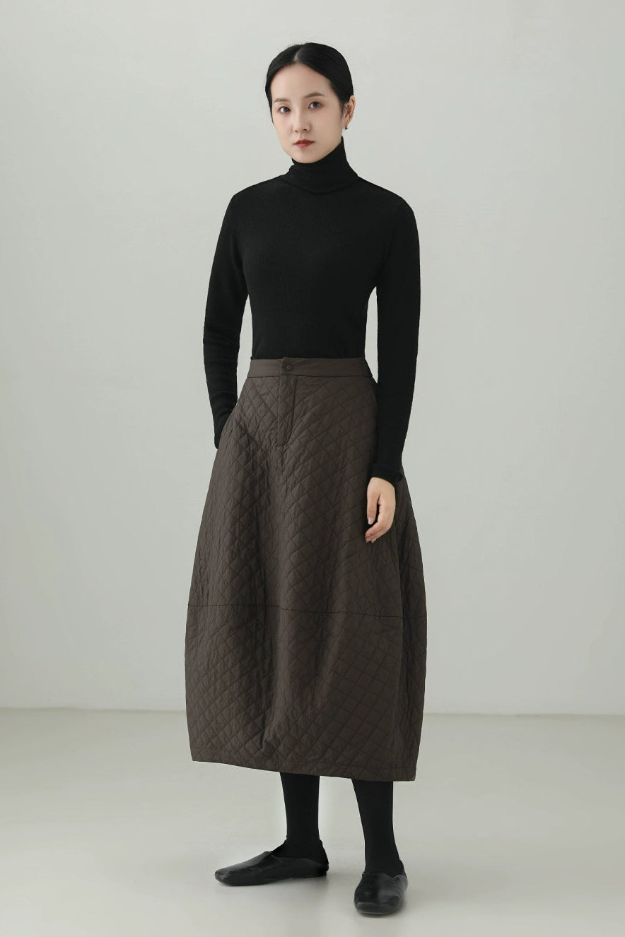 ウオームチューリップキルティングスカート　B4524