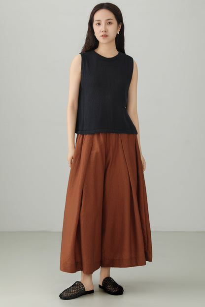 Navy Back Slit Sleeveless Knit Top B4837