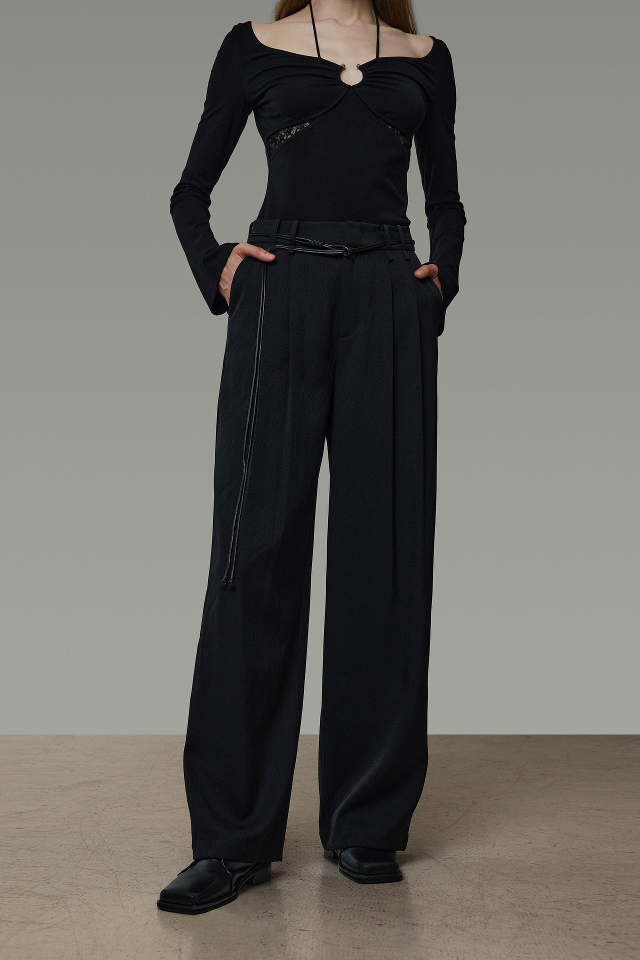 Black High-Waisted Double Tuck Wide Pants B4936