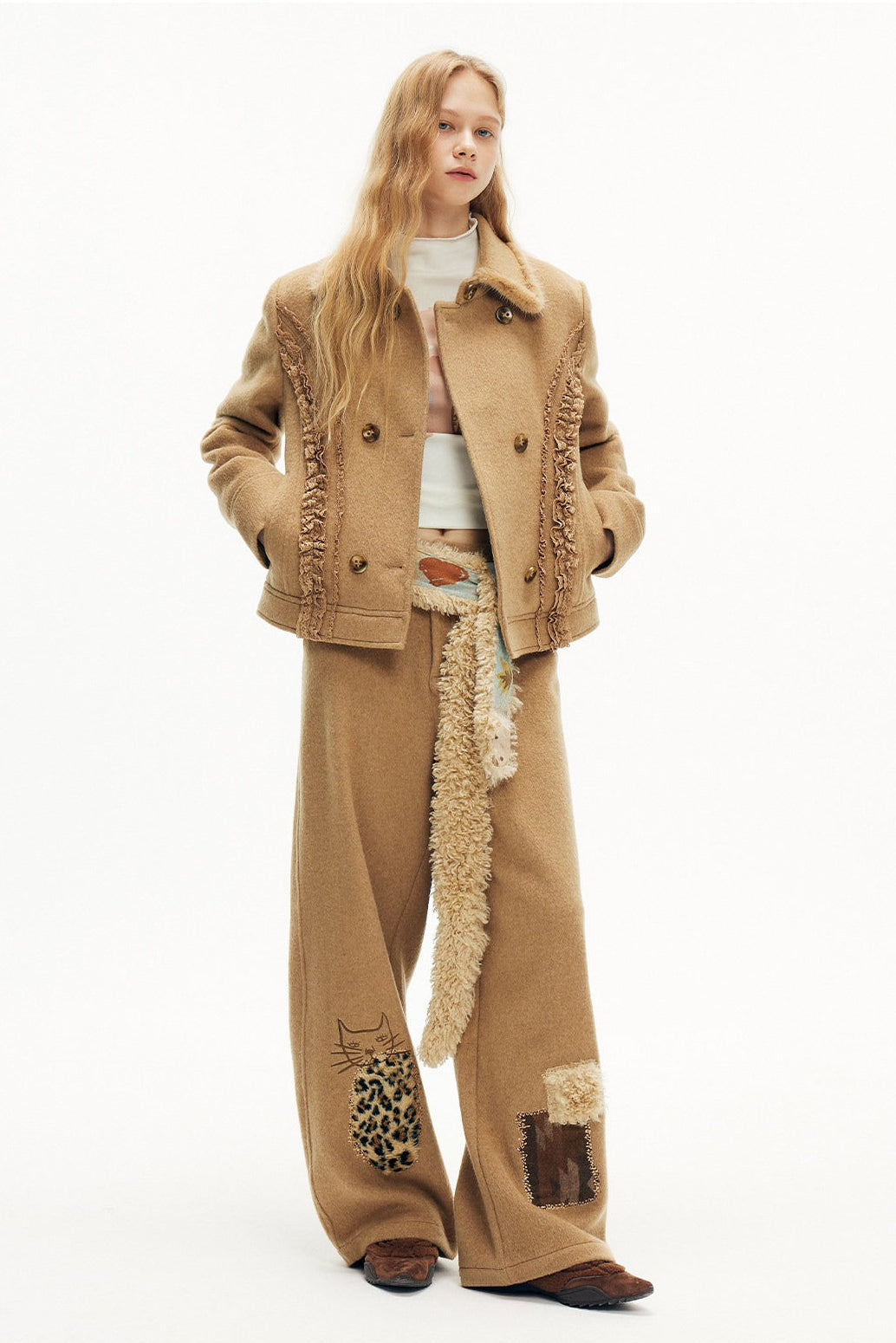 キャットアップリケ刺繡ウール混シミターパンツ　B4590