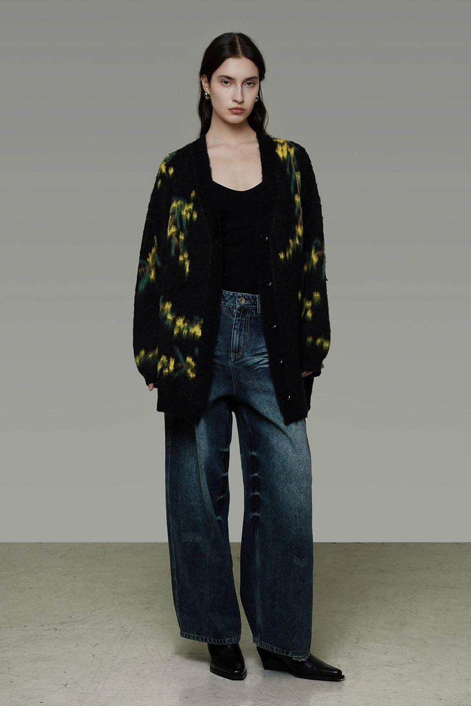 復古寬鬆V領針織開襟衫 B4443