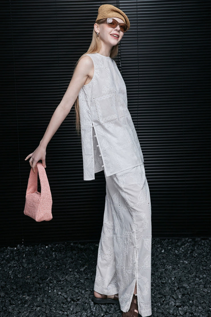 ホワイトコットンレースノースリーブルーズトップス　B4079