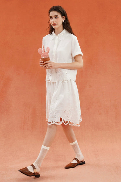 ホワイトカットアウト刺繡ブラウス　B3930