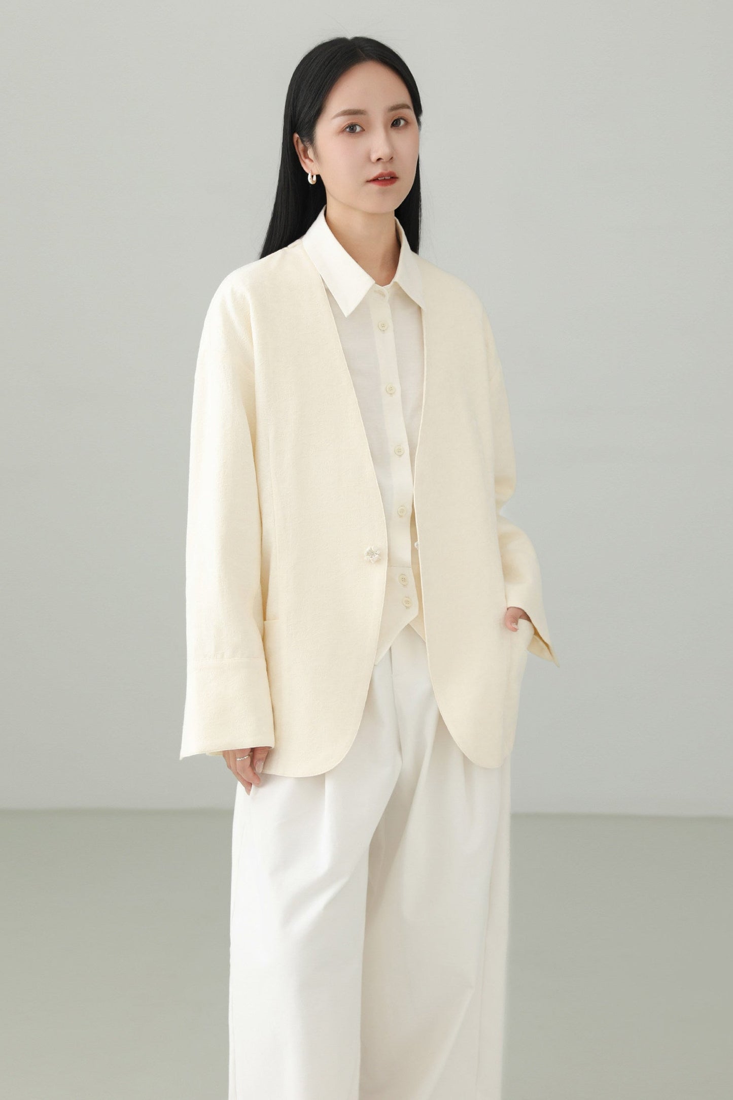 Minimalist Jacquard V-Neck Jacket B4659