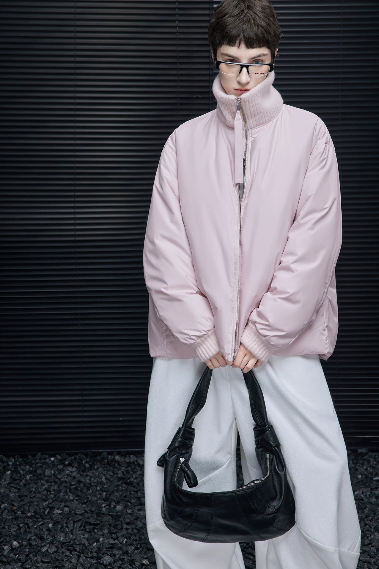 ピンクスタンドカラーダウンジャケット　B4541