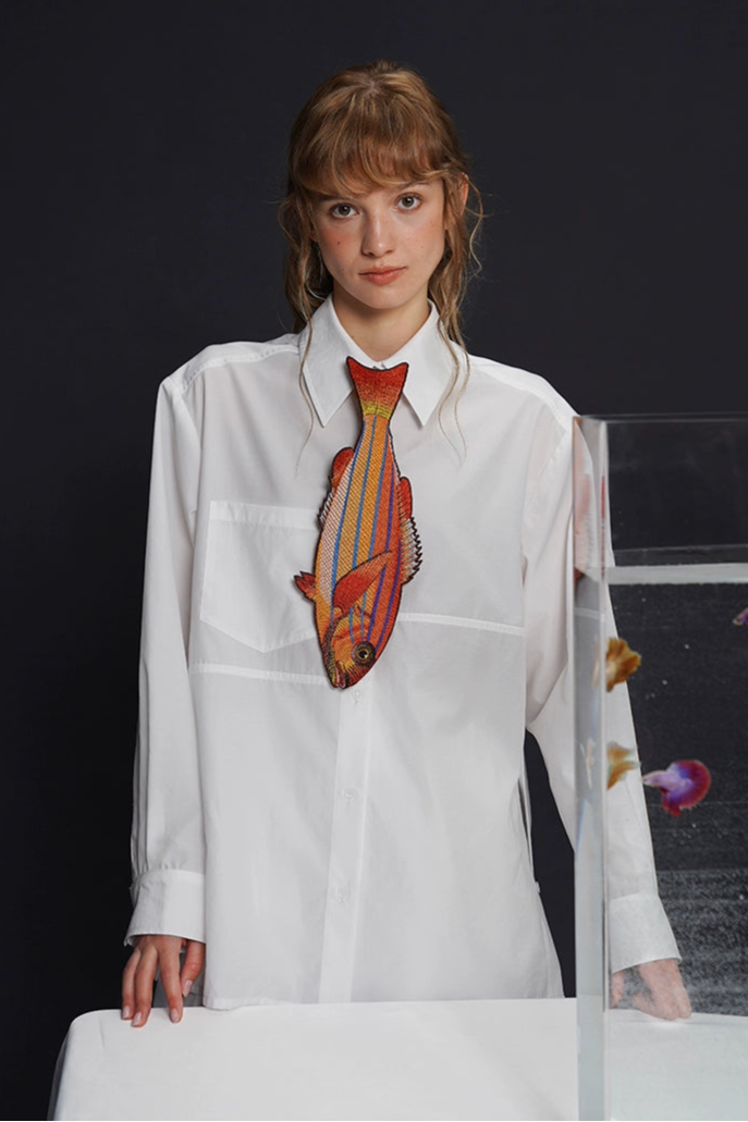 レッドフィッシュヴィンテージ刺繡ボウタイ　B4163