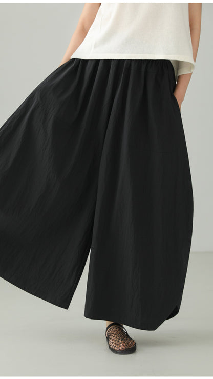 Black Art Silhouette Wide Skirt Pants B4761