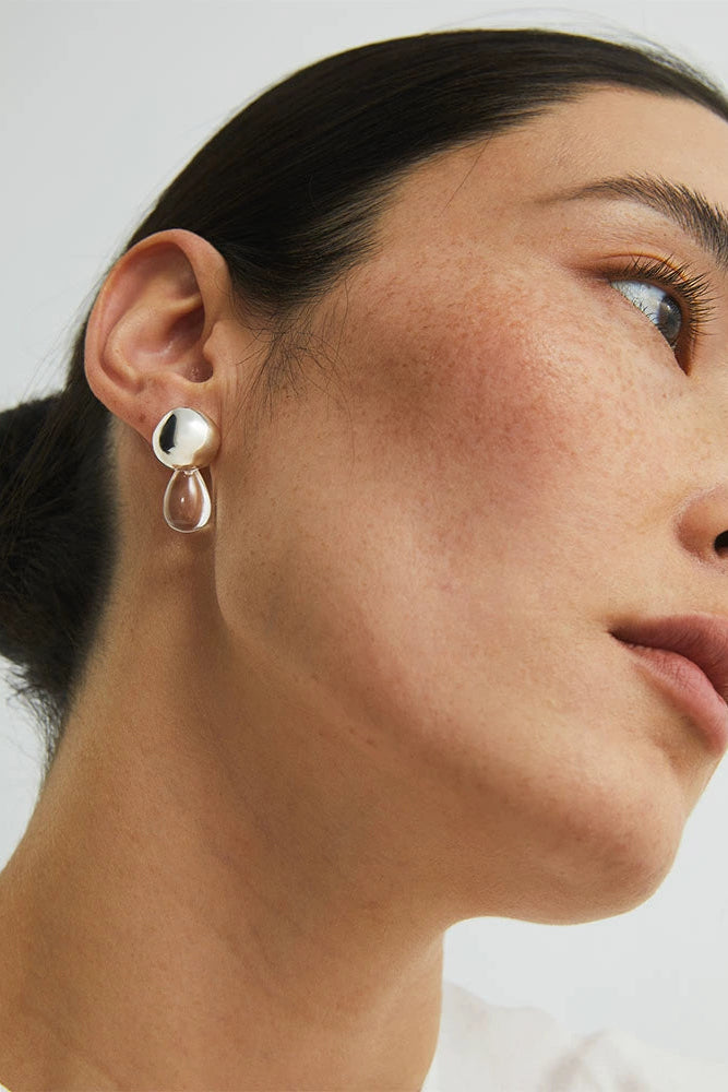 S925ウオータードロップクリスタルピアス　B4247