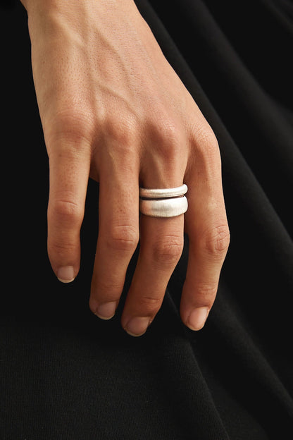 S925プレーンブラッシュドダブルリング　B4340