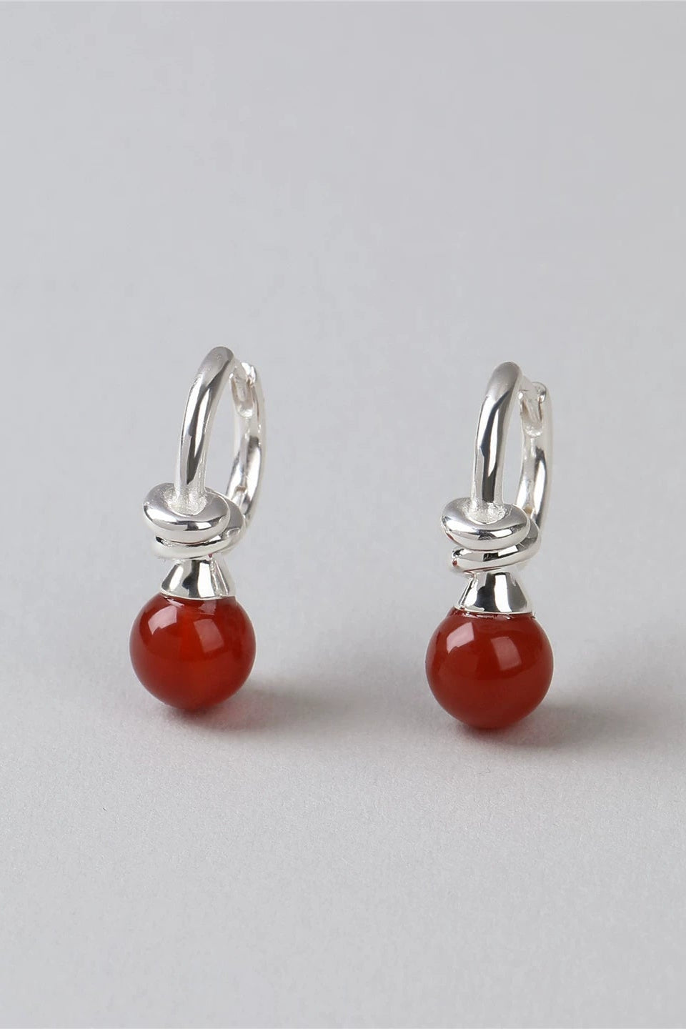 S925ラッキーノットレッドアゲートピアス　B4565