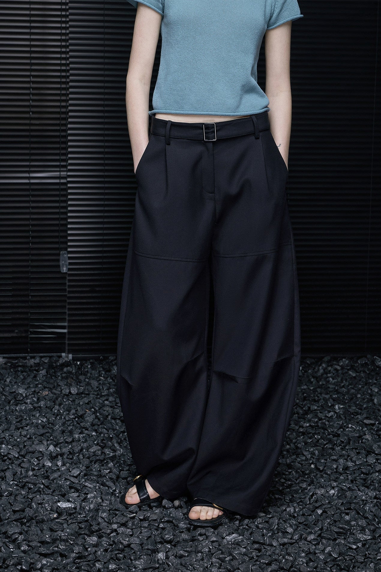 Black Scimitar Suit Wide Pants B4716