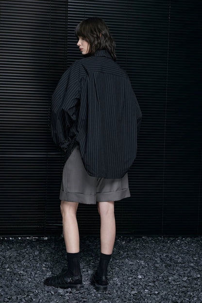 コットンブラックストライプバーサタイルシャツ　B4699