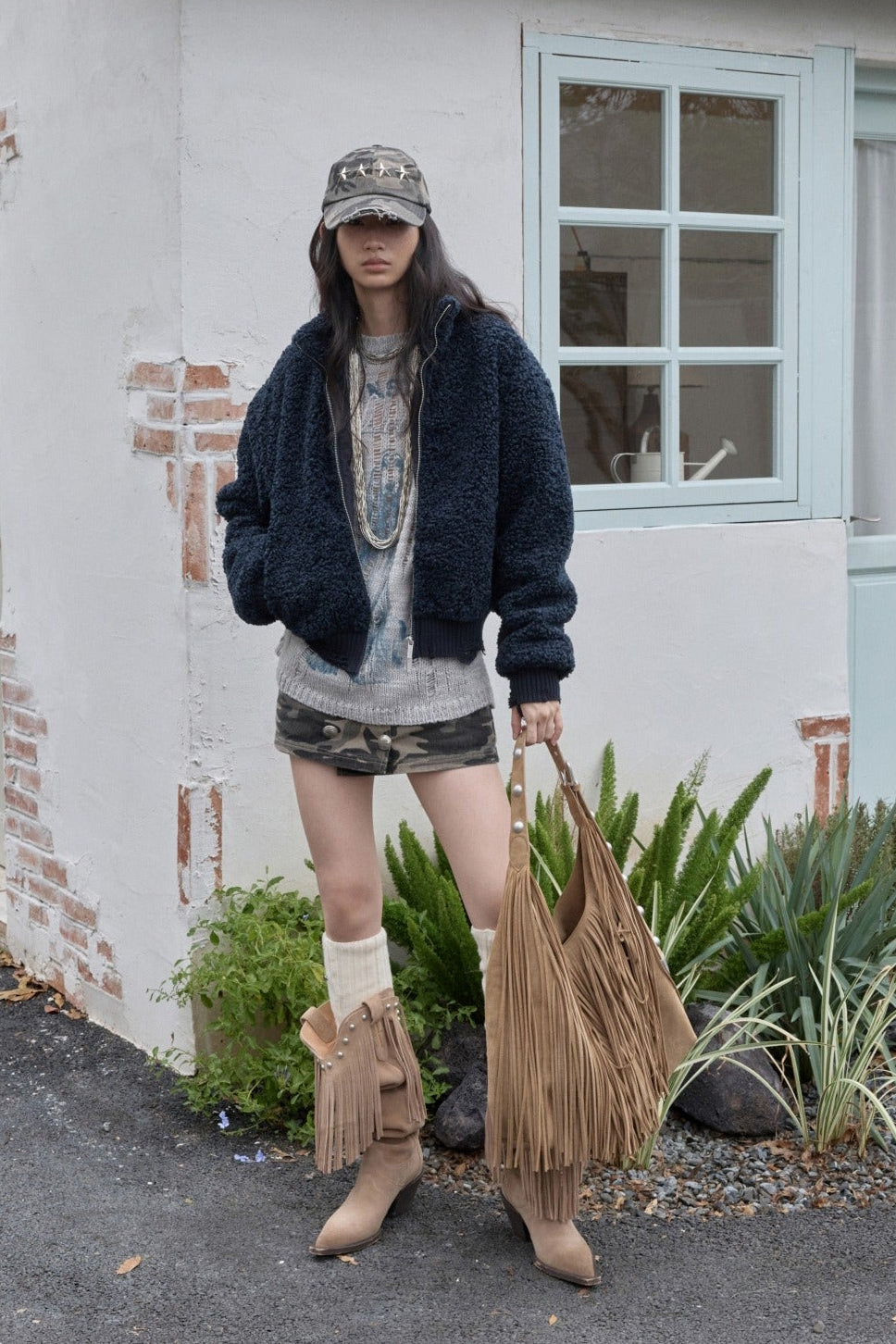 アイスランドアニマルプリントオープンワークセーター　B4392