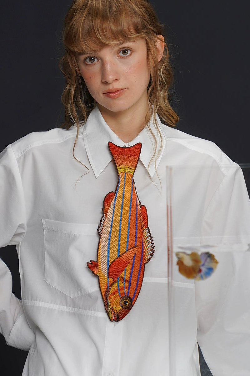 レッドフィッシュヴィンテージ刺繡ボウタイ　B4163