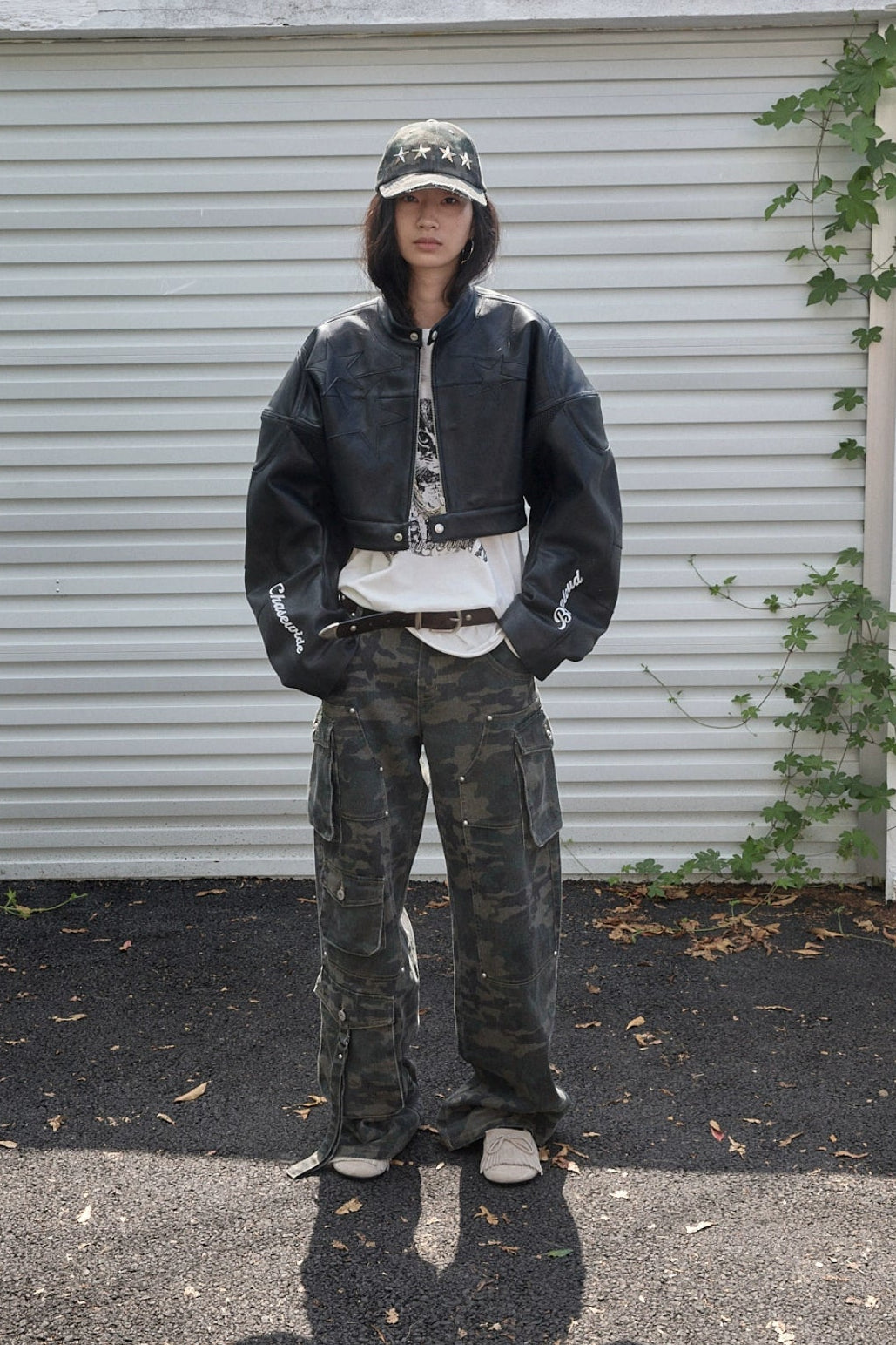 レタープリントフェイクレザーライダースクロップドジャケット　B4390