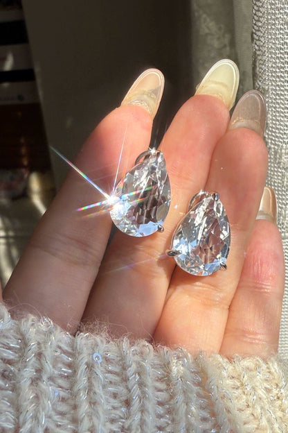 S925 Natural White Crystal Teardrop Earrings B4385
