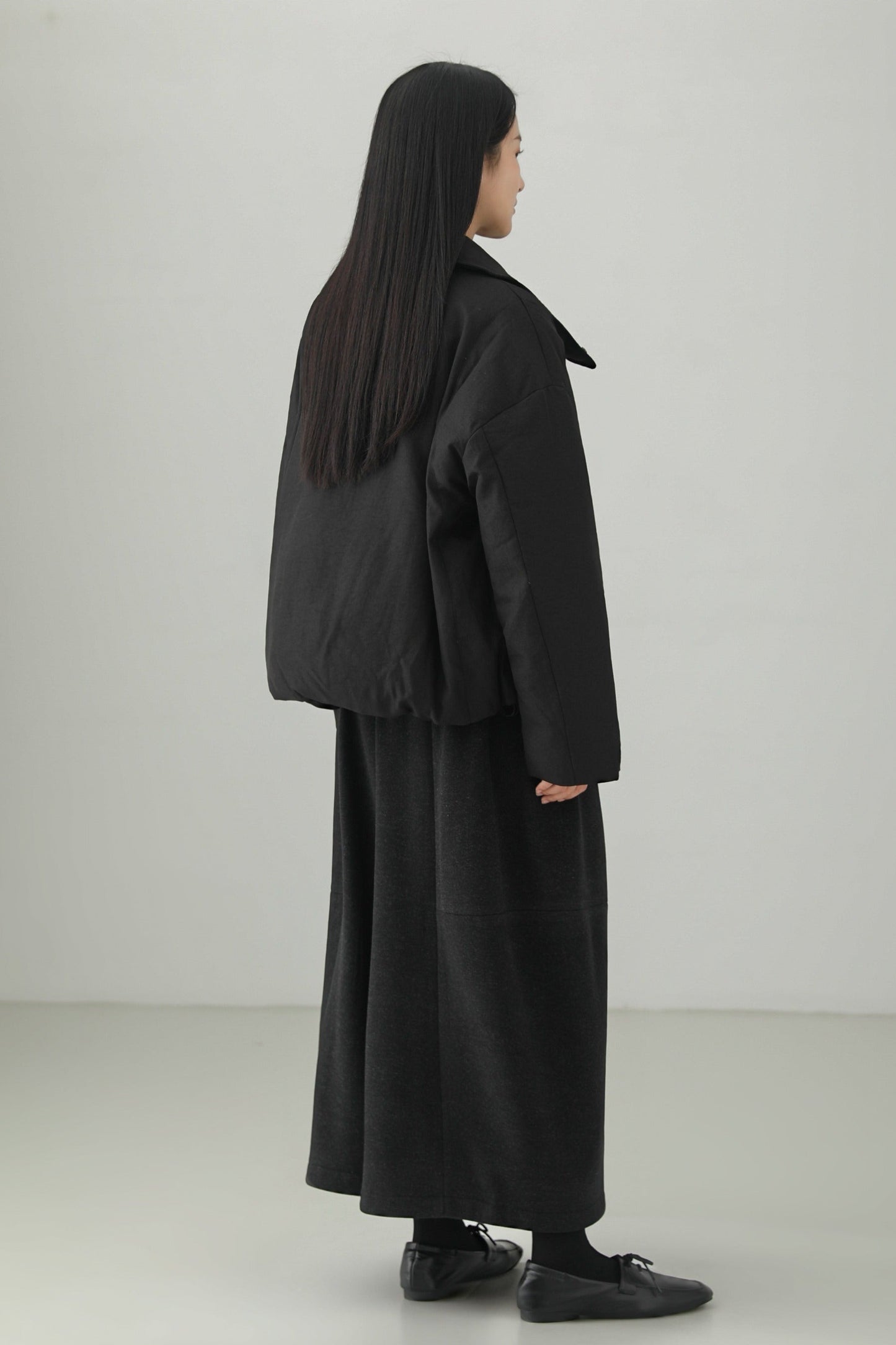 ミニマリストスタンドカラーダウンジャケット　B4533