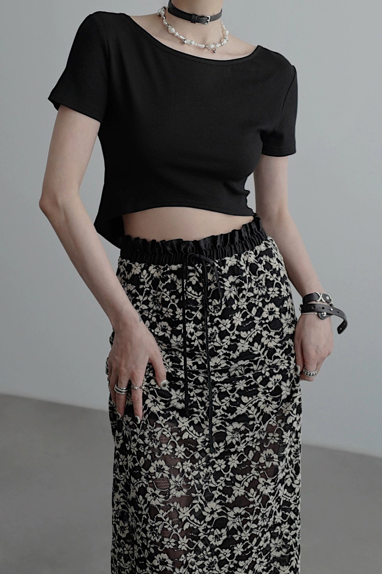 Reverse Charm Short Sleeve T-Shirt B4045