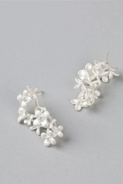 S925 Burnt White Floral Earrings B4514
