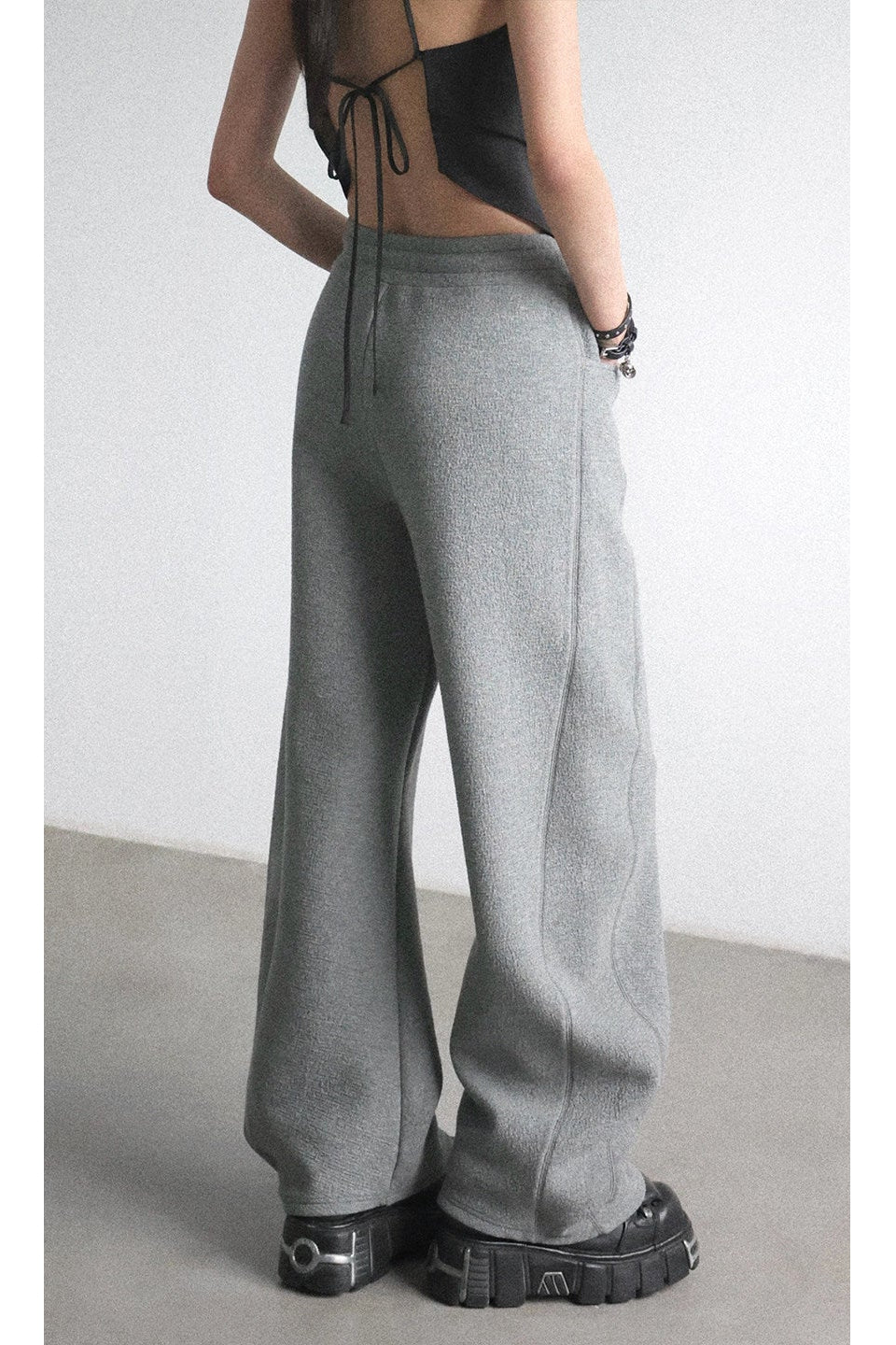 Long Front Short Scimitar Pants B4644