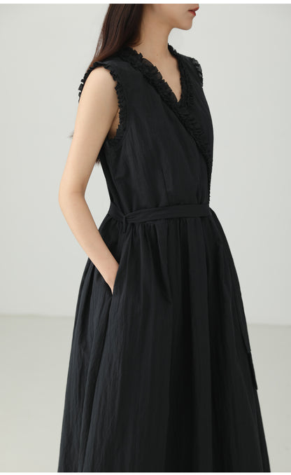Natural Wrinkle V-Neck Sleeveless Dress B4755